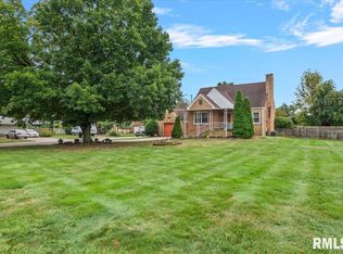 5 Westwood Ter, Springfield, IL 62702