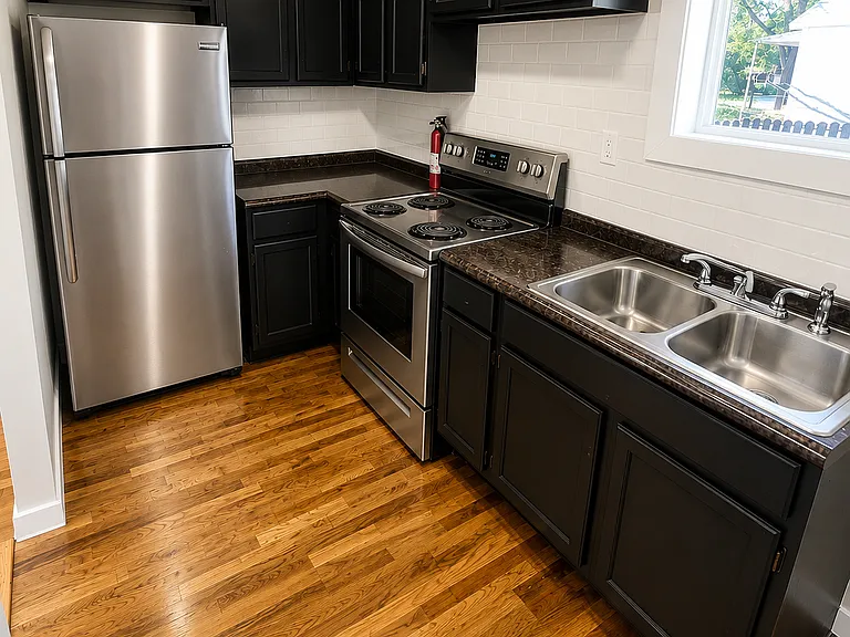 715 Utica Ave — Photo 2