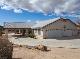 13616 Cronese Rd, Apple Valley, CA 92308