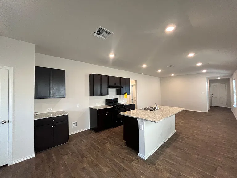 324 Middle Green Loop — Photo 13