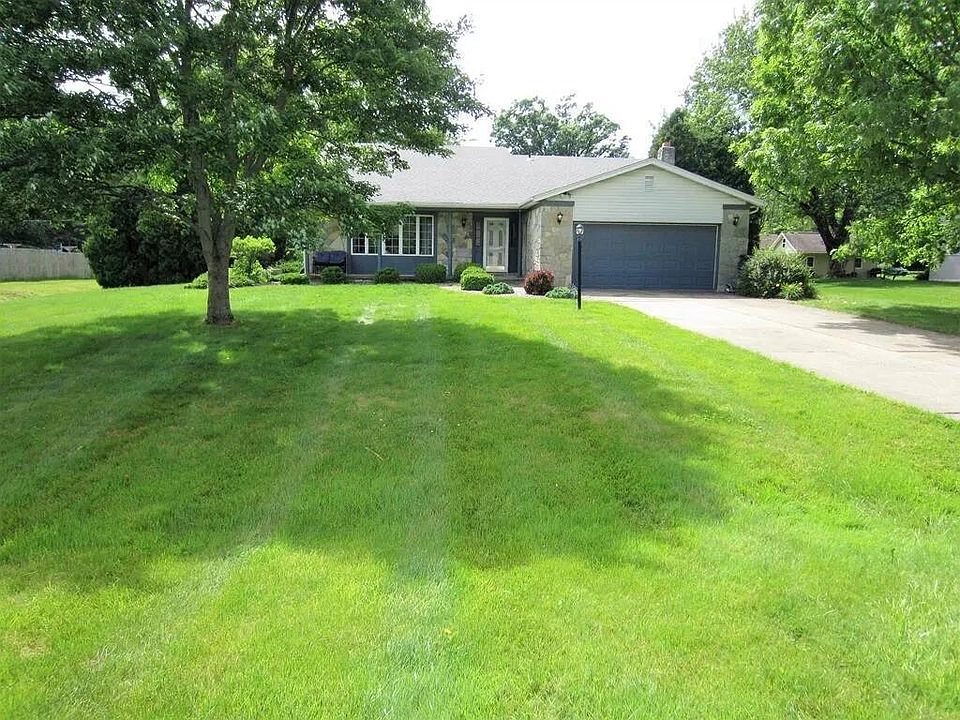 1st image of 790 Newberry Dr