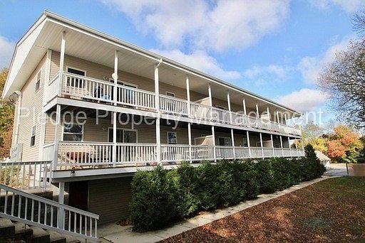 1st image of 7 Parker Ave