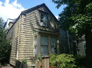 31 White Pl, Brookline, MA 02445