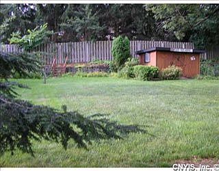 3rd image of 918 Beverly Dr