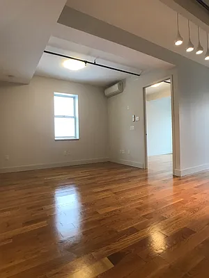 Rented by City Vista Inc | media 19