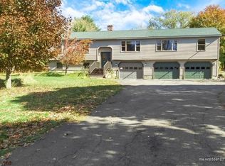 11 Windy Meadows Dr, Manchester, ME 04351