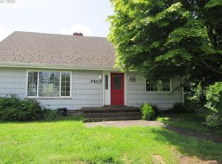 90738 Hollywood Ln, Coos Bay, OR 97420