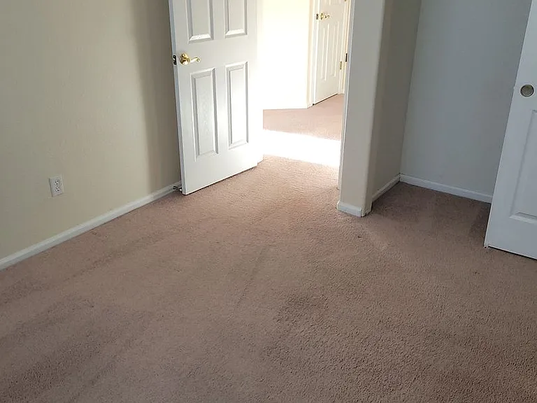 1703 Whitehall Dr #2-H — Photo 21