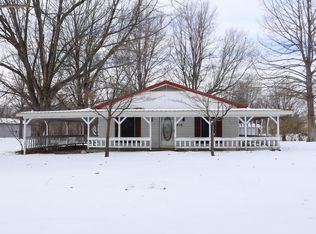495 S Sutton Ln, Mayfield, KY 42066