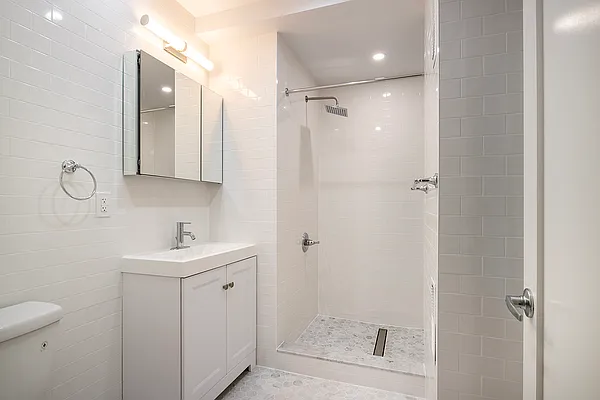 Rented by Rita S Citrin, LREB | media 19