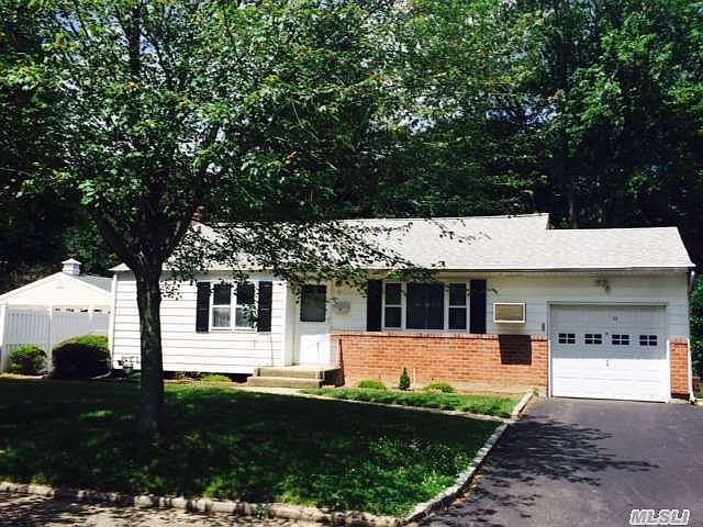 1st image of 11 Heath Ln