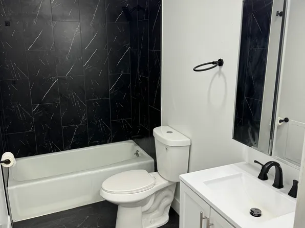3106 W Greenfield Ave #105, Milwaukee, WI 53215