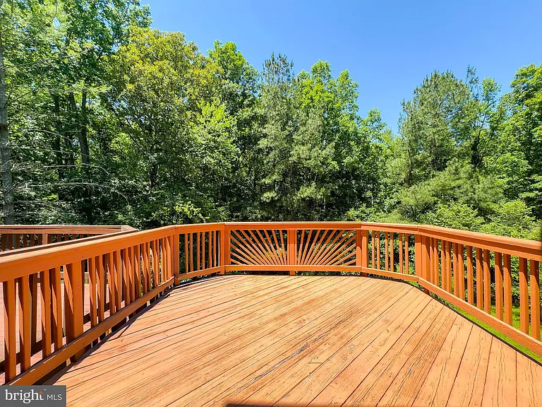7822 Quill Point Dr — Photo 32
