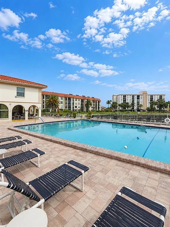 2 bed, 2.0 bath, 1185 sqft, $1,795 — Photo 4