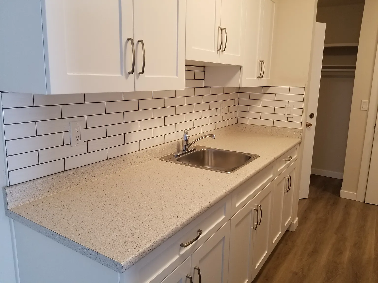 Fairview Manor — Photo 3