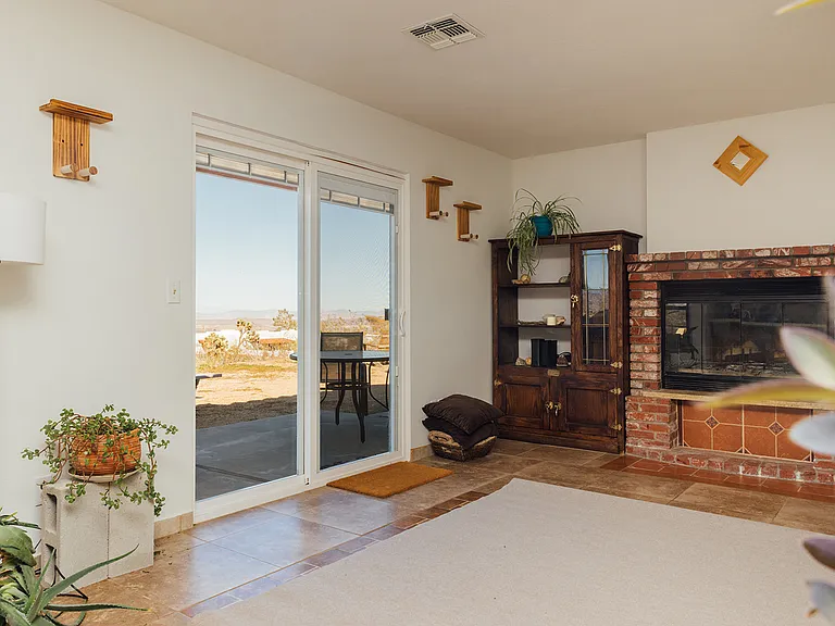 60576 Onaga Trl — Photo 4