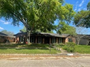 5802 Valkeith Dr, Houston, TX 77096