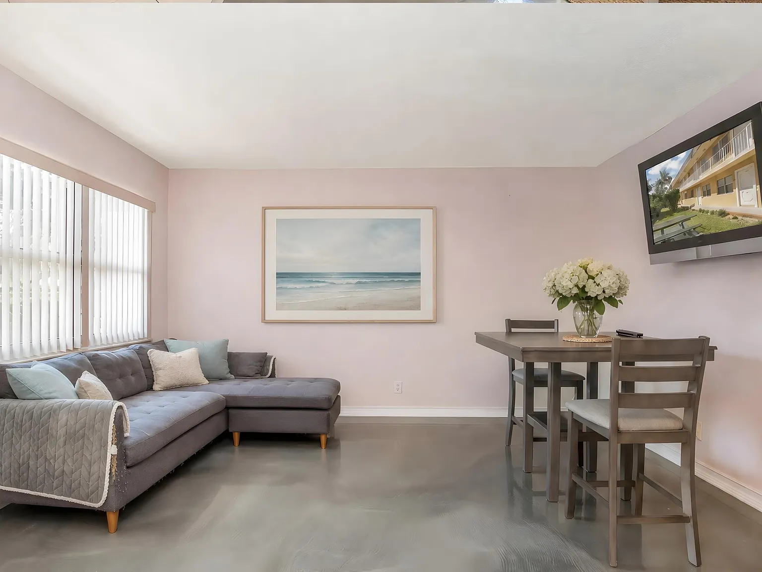 2 bed, 1.0 bath, 609 sqft, $1,725 — Photo 3