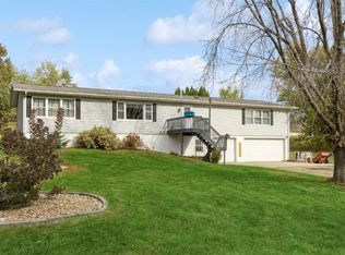 1855 Johnson Iowa Rd, Oxford, IA 52322