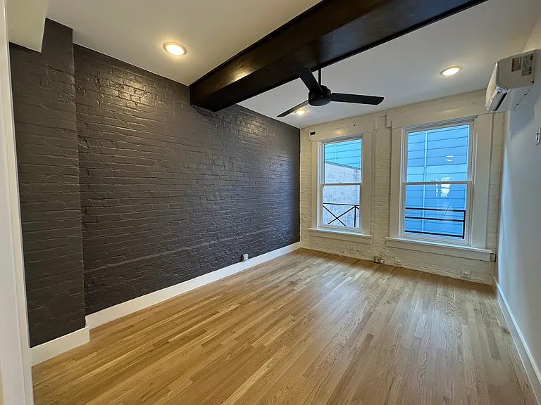 635 Main St #1 — Photo 10