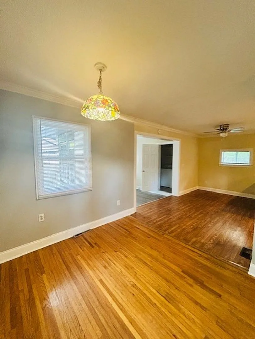Three Bedroom Single Family Home! — Photo 4