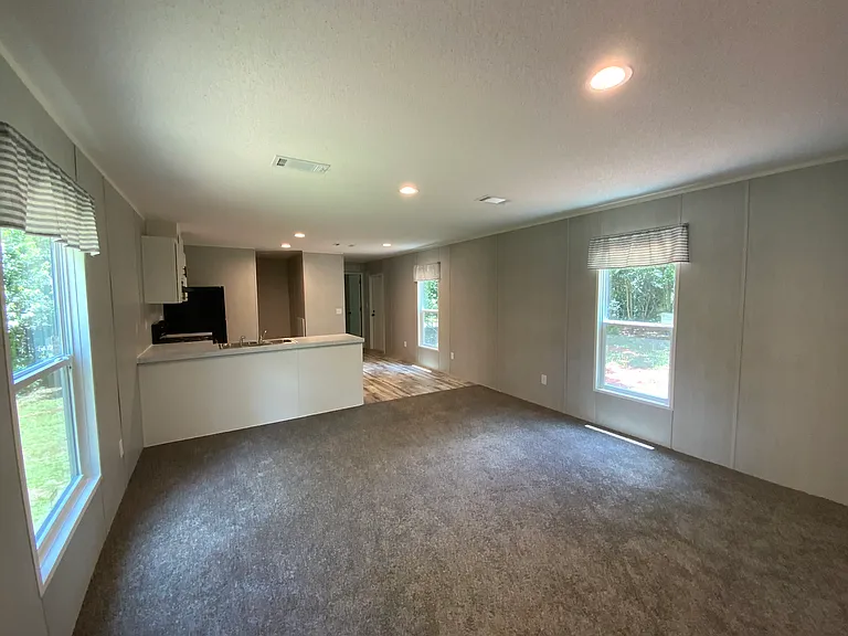 68 Chestnut Ln — Photo 11