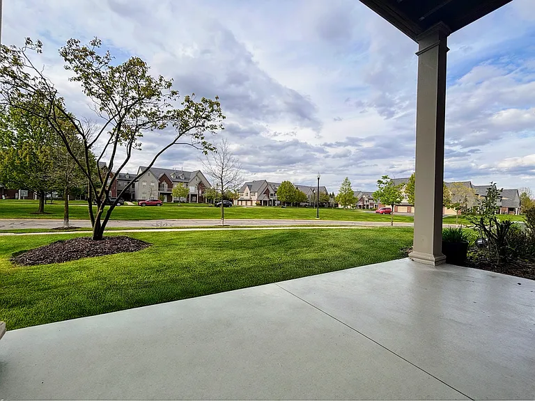 703 Addington Ln — Photo 8