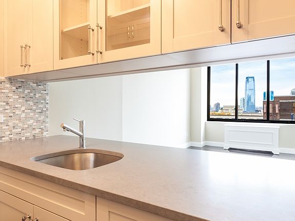 4th image of 99 Battery Pl APT 11K