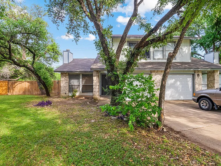 7505 Saint Amant Pl #A — Photo 2