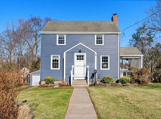 10 Greenhurst Rd, West Hartford, CT 06107