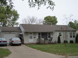 927 W 16th, Blue Earth, MN 56013