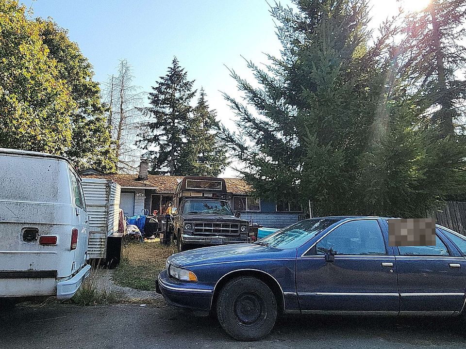 2nd image of 1235 SW 313th St