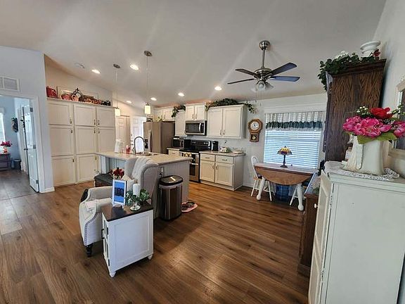 4th image of 437 E Germann Rd #41