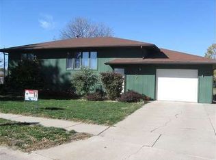 307 N Hickory St, Norfolk, NE 68701