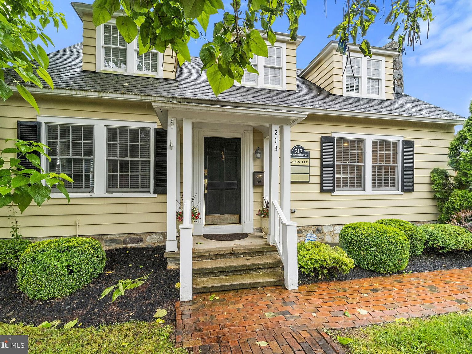 213 Loudoun St SW, Leesburg, VA 20175 Zillow