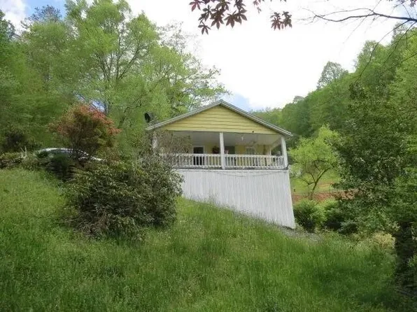 311 Grigsby Branch Rd, Hazard, KY 41701