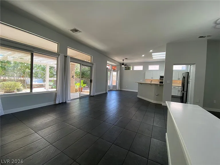10013 Woodhouse Dr — Photo 10