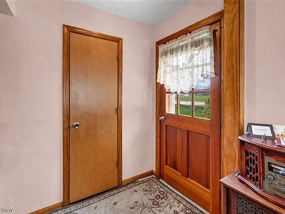 5th image of 1325 Hadcock Rd