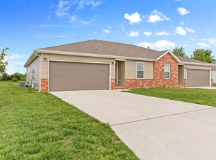 1212 S Choctaw Rd, Republic, MO 65738
