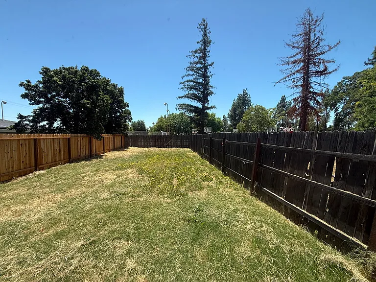 5836 Palm Ave — Photo 12