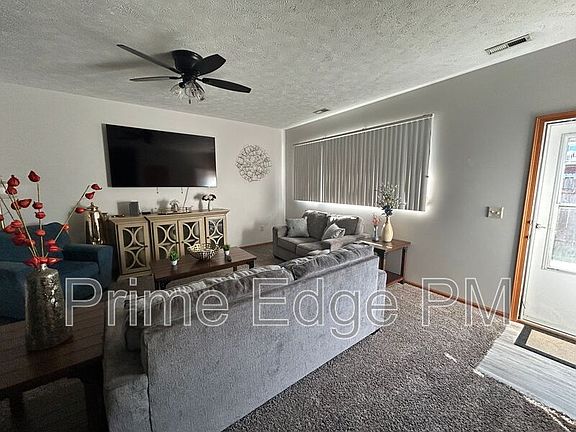 2nd image of 6241 Holdrege St #6