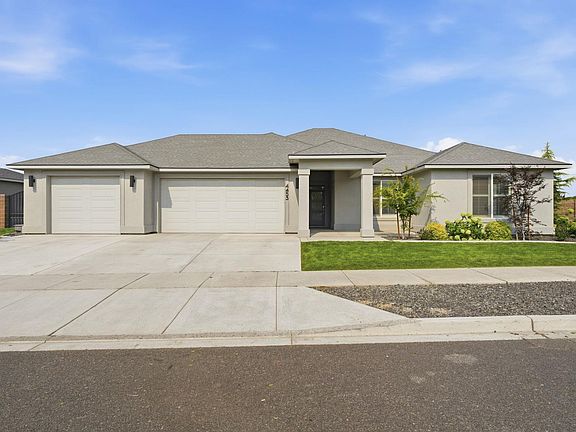2nd image of 4453 Lolo Way