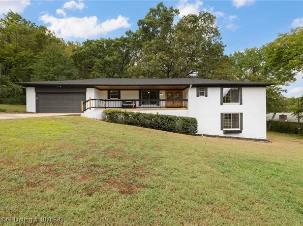 3320 S 35th St, Fort Smith, AR 72903