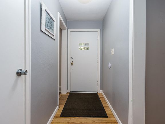 2nd image of 85 Leitch Dr