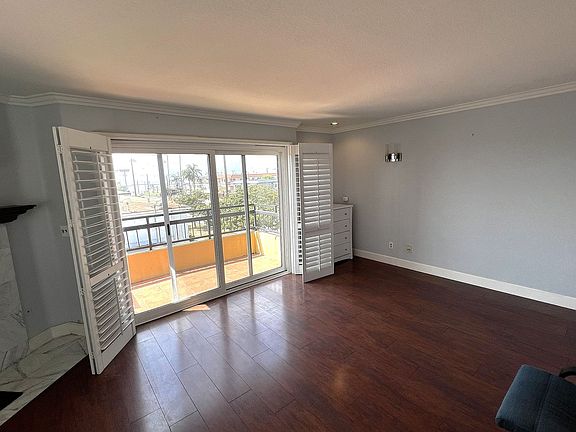 3rd image of 491 W 39th St APT 5