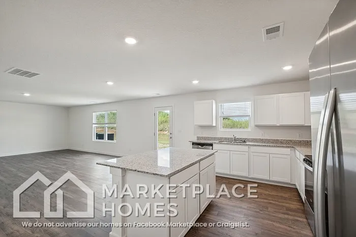 4033 Billie Ln NE — Photo 10