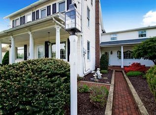 4517 Mountain Rd, Slatington, PA 18080