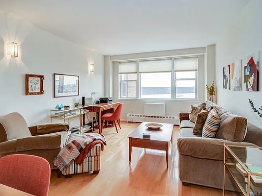 Sold by Robert E. Hill  | media 20