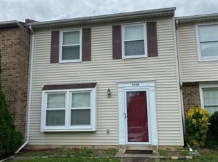 5566 Glasgow Woods Ct, Fairfax, VA 22032