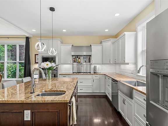 5th image of 288 Twillingate Rd